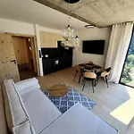 דירה In Krkonose With Mountain Views *